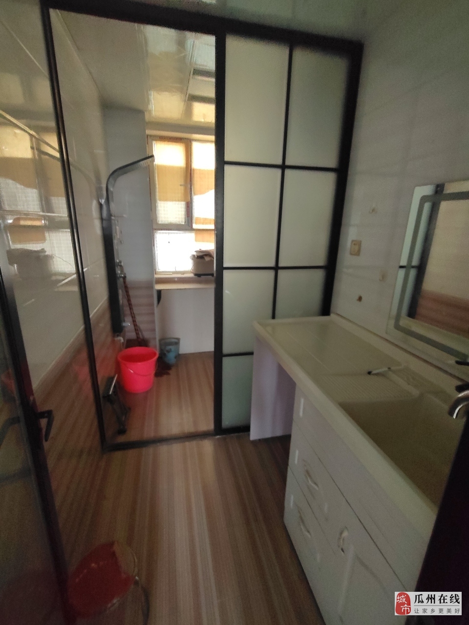 南苑华庭4室2厅2卫42万元